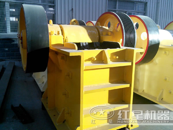 鋁礦石顎式破碎機(jī)