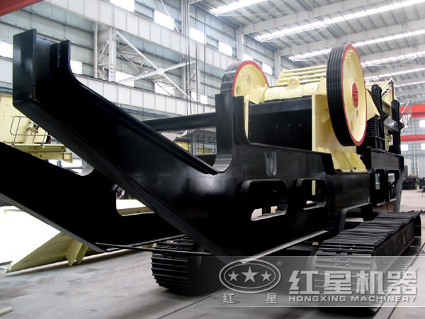 移動(dòng)顎式破碎機(jī)