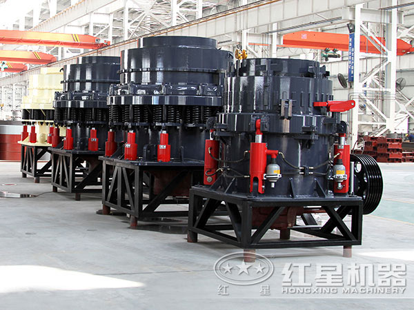 不同規(guī)格型號下的圓錐破碎機(jī)