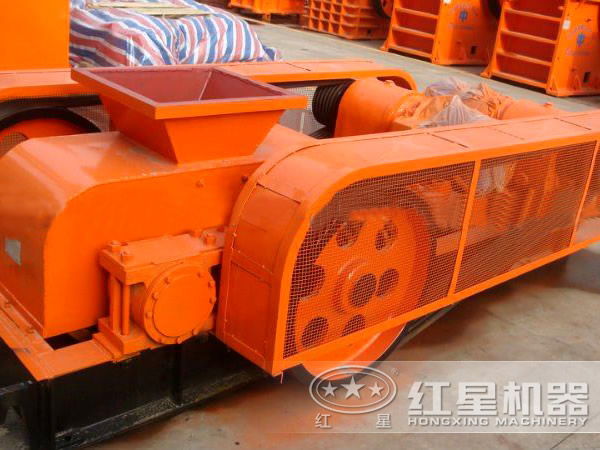 水泥對輥破碎機(jī)