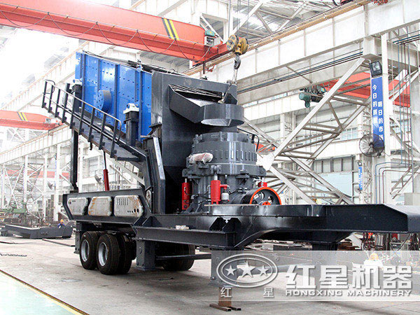 流動(dòng)石子加工機(jī)車間