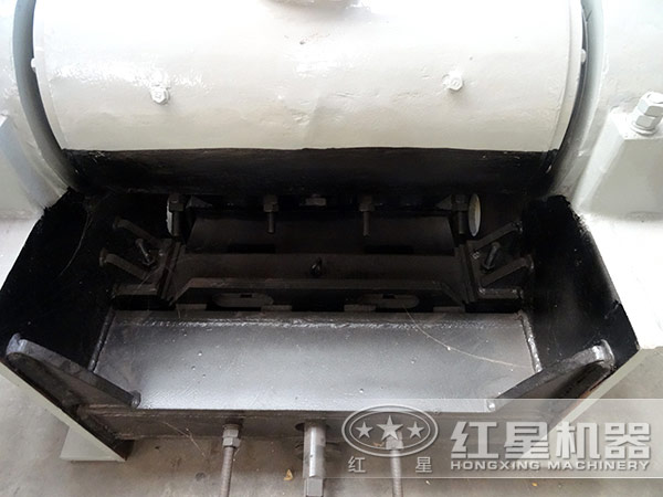 69破碎機(jī)保險(xiǎn)裝置