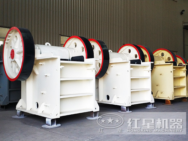 從“經(jīng)典制造” 到“車載移動” ，小型鵝卵石顎式破碎機(jī)能否扛起環(huán)保大旗