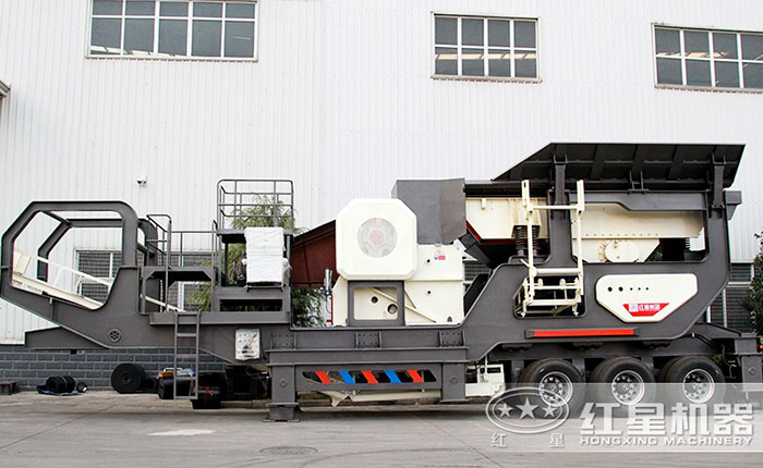 移動砸石機流動作業(yè)，油電兩用走俏破碎市場