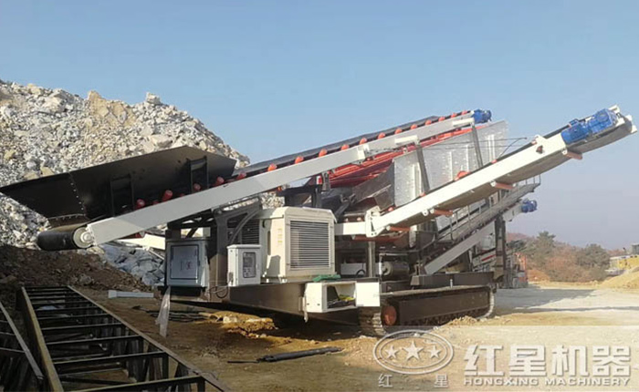 履帶式移動(dòng)破碎篩分一體機(jī)流動(dòng)作業(yè)，節(jié)能環(huán)保