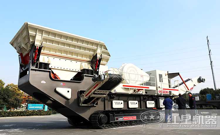 履帶式車載顎式碎石機(jī)