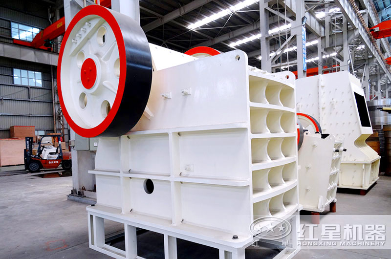 顎式破碎機展示