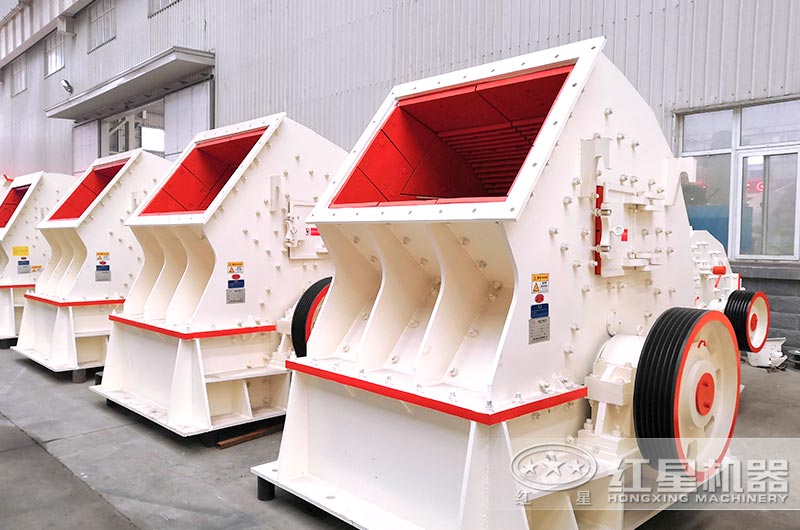 錘式破碎機(jī)車間型號(hào)眾多