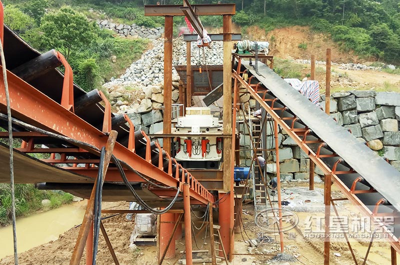 采石場(chǎng)破碎機(jī)有哪些？采石場(chǎng)生產(chǎn)線配置工藝