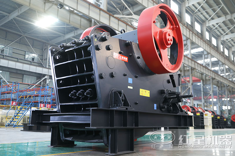 花崗巖機(jī)制砂可以代替河沙嗎？加工花崗巖用什么機(jī)器？