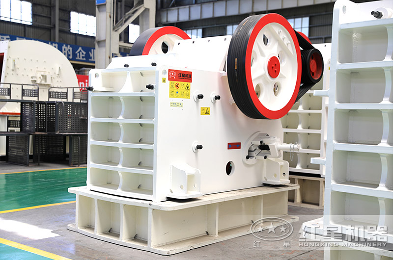 顎式碎石機(jī)