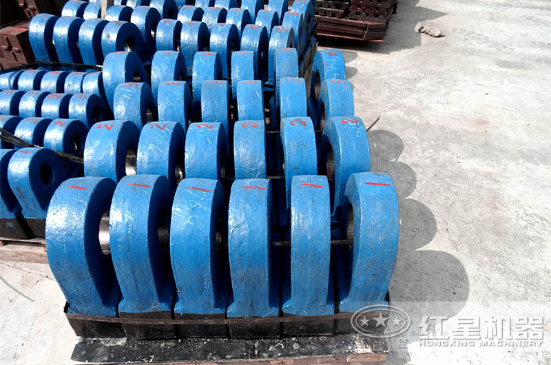錘式破碎機(jī)錘頭磨損太快怎么辦？錘式破碎機(jī)選擇技巧