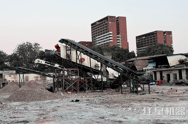 全套建筑垃圾處理方案推出，看移動式破碎機解決垃圾處理難題