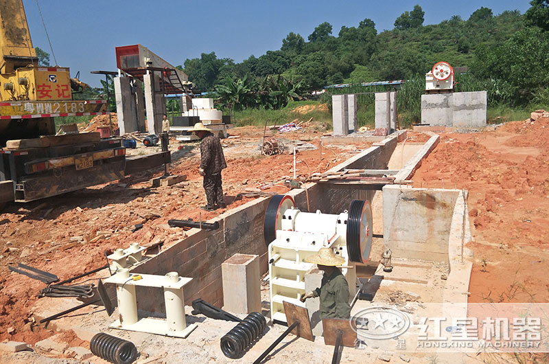 細(xì)顎式破碎機(jī)應(yīng)用廣泛