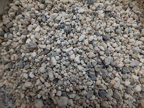 鋁礬土