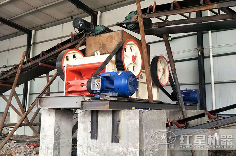細(xì)顎破碎機(jī)較小出料粒度能打到多少？型號(hào)一覽表