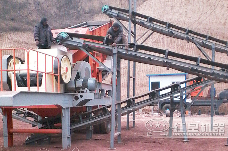 河南顎式移動(dòng)破碎機(jī)多少錢(qián)一臺(tái)？求大概報(bào)價(jià)